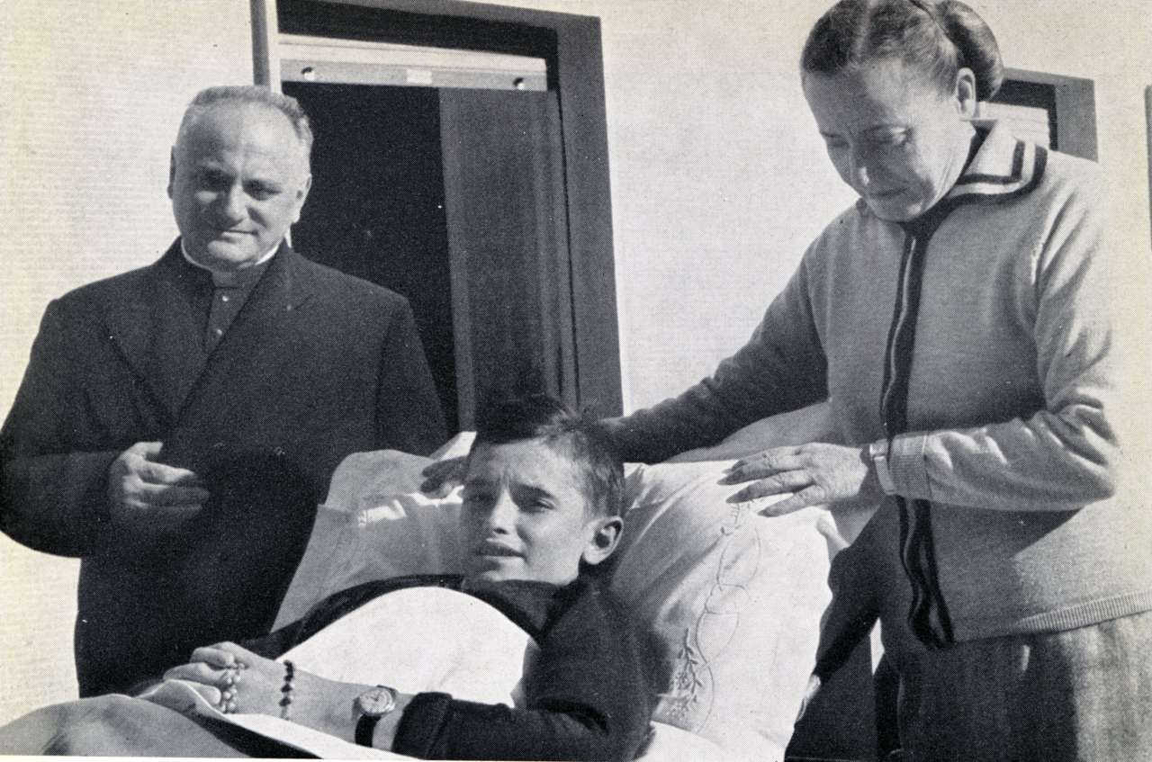 Angiolino-Mons.-Novarese-e-Sr.-Elvira